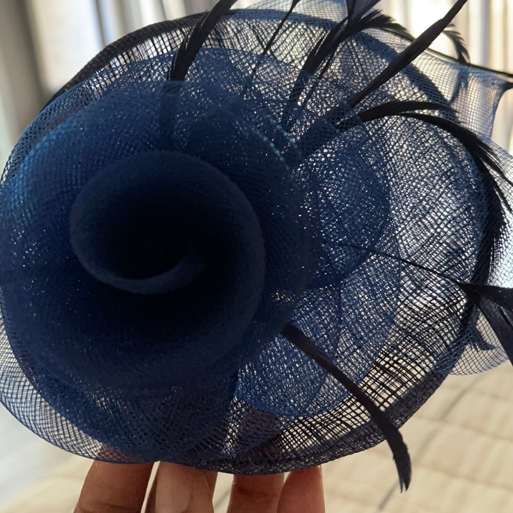 (( SOLD)) Navy Blue Fasscinator